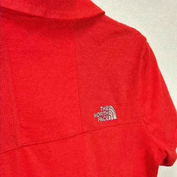 The North Face Red Polo Shirt Collar Short Sleeve Women's Medium Ski Hike Sport - Picture 4 of 8